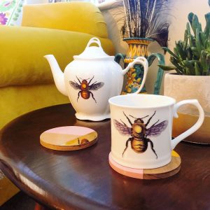 insect teapot and mug