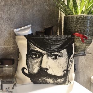 Chase and Wonder ‘Dashing Gent‘ men’s wash bag