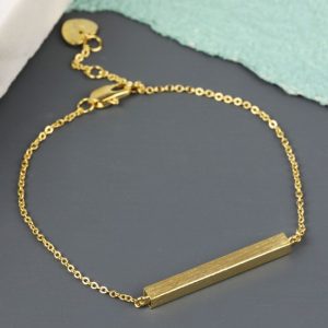 horizontal-bar-bracelet-in-rose-gold