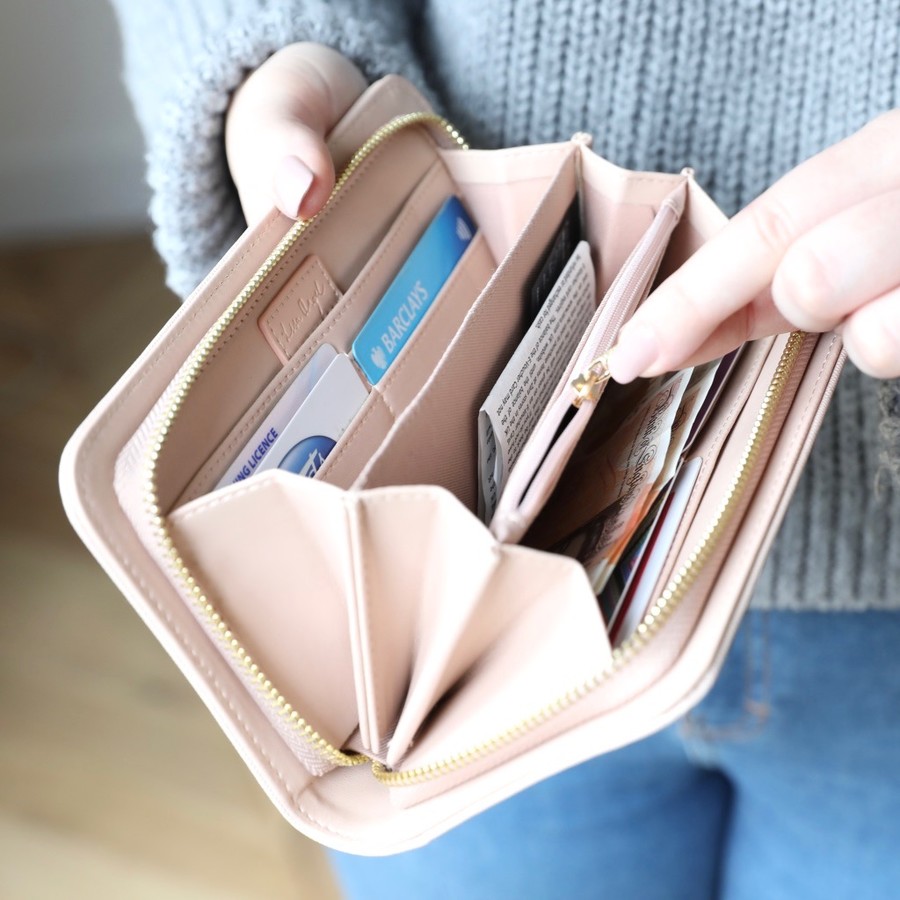 pink wallet
